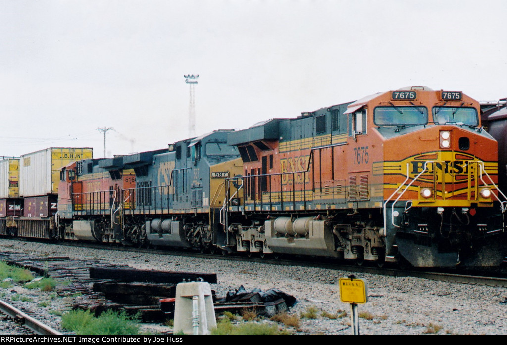 BNSF 7675 East